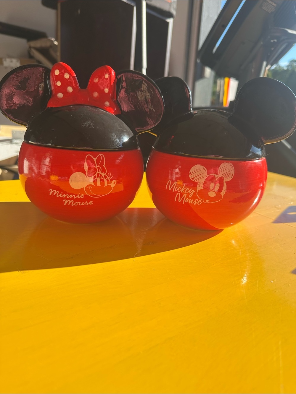 Disney Mickey & Minnie Mouse Ceramic Cookie Candy Jars Canisters Set w/ Lids